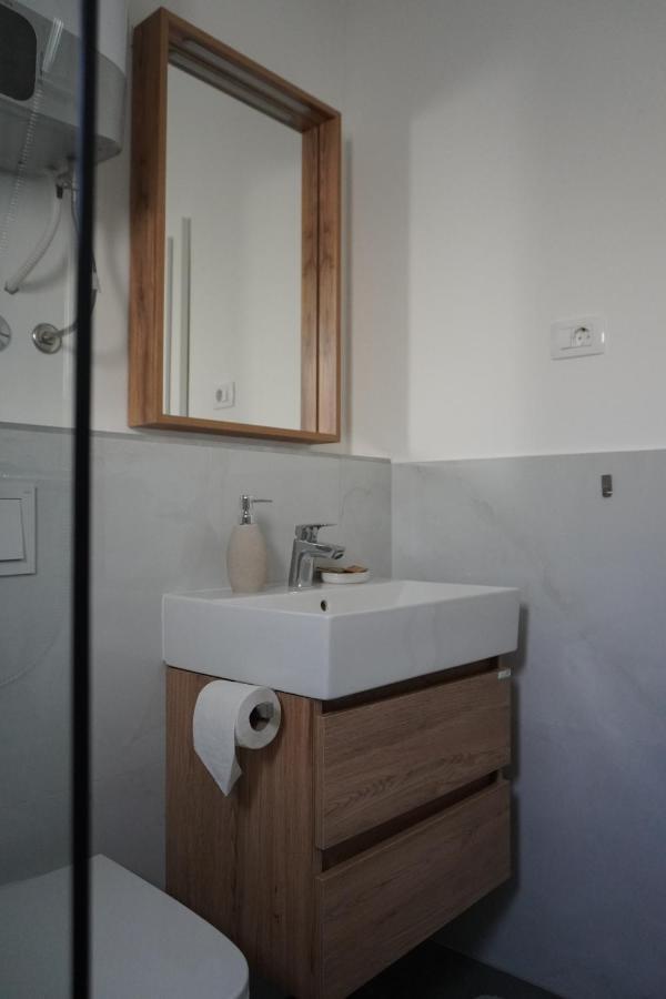 Fjaka Apartments & Rooms Šibenik Kültér fotó